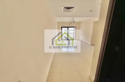 Apartment - 2 Bedrooms - 3 Bathrooms for rent in Muwaileh 29 Building - Muwaileh - Sharjah