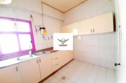 Apartment - 2 Bedrooms - 2 Bathrooms for rent in Al Telal Building - Al Majaz 2 - Al Majaz - Sharjah