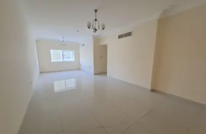 Apartment - 1 Bedroom - 2 Bathrooms for rent in Al Hafeet Tower - Al Khan - Sharjah