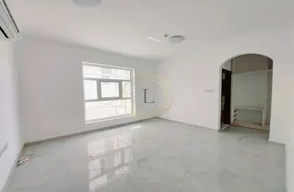 Apartment - 2 Bedrooms - 3 Bathrooms for rent in Slemi - Al Jimi - Al Ain