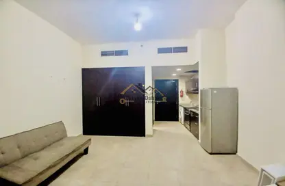 Apartment - Studio - 1 Bathroom for rent in Silicon Gates 1 - Silicon Gates - Dubai Silicon Oasis - Dubai