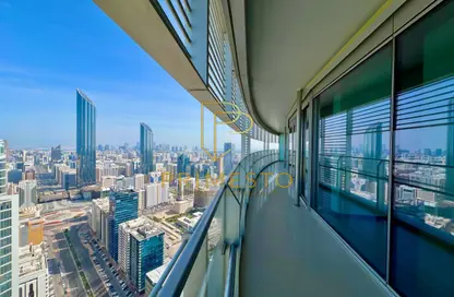 Apartment - 3 Bedrooms - 3 Bathrooms for rent in Landmark Tower - Corniche Road - Abu Dhabi