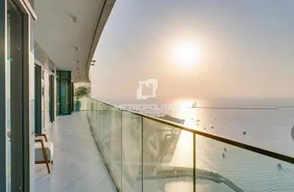 Penthouse - 4 Bedrooms - 5 Bathrooms for sale in Beach Vista - EMAAR Beachfront - Dubai Harbour - Dubai