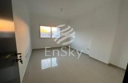 Apartment - 3 Bedrooms - 4 Bathrooms for rent in Tower 1 - Al Reef Downtown - Al Reef - Abu Dhabi