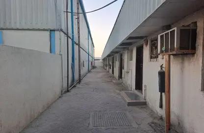 Labor Camp - Studio for rent in Industrial Area 12 - Sharjah Industrial Area - Sharjah