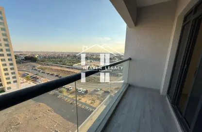 Apartment - 1 Bedroom - 2 Bathrooms for sale in Etlala Residence - Dubai Residence Complex - Dubai