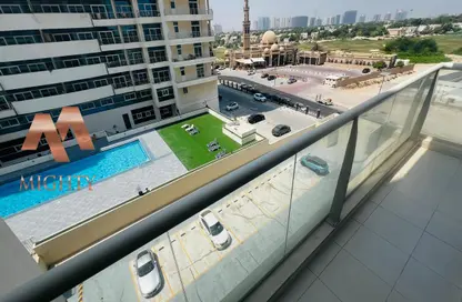 Apartment - 2 Bedrooms - 3 Bathrooms for sale in Royal Residence 2 - Royal Residence - Dubai Sports City - Dubai