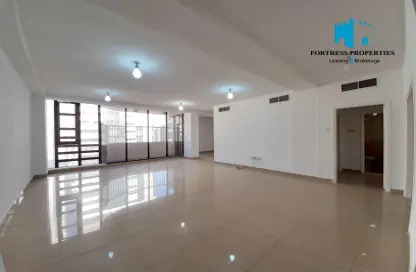 Apartment - 3 Bedrooms - 4 Bathrooms for rent in Jannah Burj Al Sarab - Mina Road - Tourist Club Area - Abu Dhabi