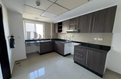 Apartment - 2 Bedrooms - 2 Bathrooms for sale in Tower 15 - Al Reef Downtown - Al Reef - Abu Dhabi