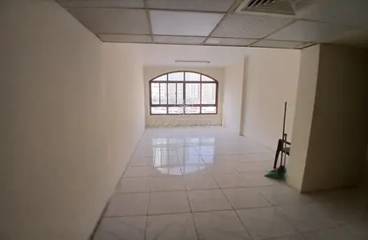 Apartment - 3 Bedrooms - 3 Bathrooms for rent in Jamal Abdul Nasser Street - Al Majaz - Sharjah