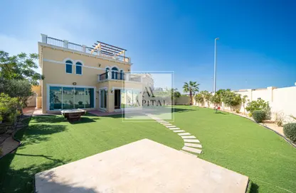 Villa - 4 Bedrooms - 5 Bathrooms for sale in Legacy Nova Villas - Jumeirah Park - Dubai