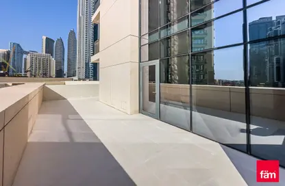 Apartment - 2 Bedrooms - 3 Bathrooms for sale in Boulevard Crescent Tower 1 - BLVD Crescent - Downtown Dubai - Dubai