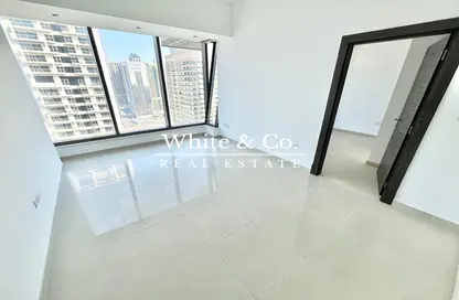 Apartment - 1 Bedroom - 2 Bathrooms for rent in Silverene Tower A - Silverene - Dubai Marina - Dubai