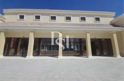 Retail - Studio - 1 Bathroom for rent in Baniyas West - Baniyas - Abu Dhabi