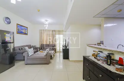 Apartment - 3 Bedrooms - 4 Bathrooms for sale in Centrium Tower 4 - Centrium Towers - Dubai Production City (IMPZ) - Dubai