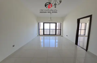 Apartment - 1 Bedroom - 2 Bathrooms for rent in Emerald Jadaf 1 - Al Jaddaf - Dubai