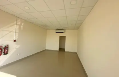 Shop - Studio - 1 Bathroom for rent in Al Bataeh - Sharjah