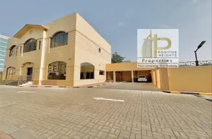 Villa - 6 Bedrooms for rent in Al Barsha 1 Villas - Al Barsha 1 - Al Barsha - Dubai