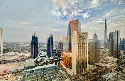 Apartment - 3 Bedrooms - 3 Bathrooms for rent in 21st Century Tower - Sheikh Zayed Road - Dubai