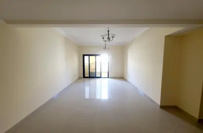 Apartment - 2 Bedrooms - 3 Bathrooms for rent in Muwaileh 29 Building - Muwaileh - Sharjah