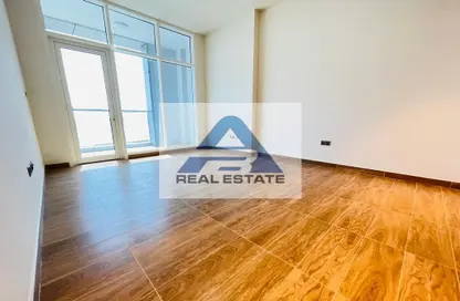 Empty Room image for: Apartment - 2 Bedrooms - 3 Bathrooms for rent in Garden View Tower - Khalifa Street - Abu Dhabi, Image 1