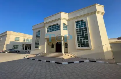 Villa - 5 Bedrooms - 6 Bathrooms for rent in Jefeer Jedeed - Falaj Hazzaa - Al Ain