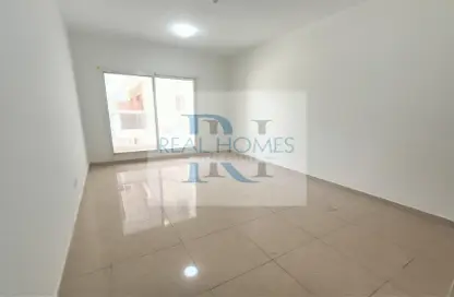 Apartment - 1 Bathroom for rent in Royal JVC Building - Jumeirah Village Circle - Dubai