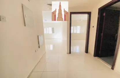 Apartment - 1 Bedroom - 2 Bathrooms for rent in Muwailih Building - Muwaileh - Sharjah