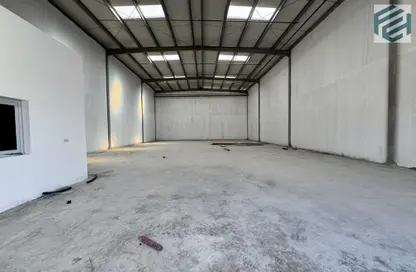 Warehouse - Studio - 1 Bathroom for rent in Al Sajaa S - Al Sajaa - Sharjah