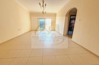 Apartment - 2 Bedrooms - 2 Bathrooms for rent in Muwaileh 29 Building - Muwaileh - Sharjah