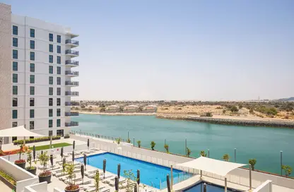 Apartment - 1 Bathroom for sale in Waters Edge - Yas Island - Abu Dhabi