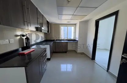 Apartment - 3 Bedrooms - 4 Bathrooms for sale in Tower 21 - Al Reef Downtown - Al Reef - Abu Dhabi