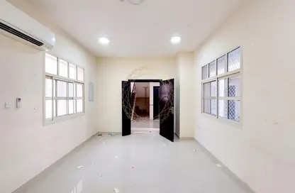 Villa - 4 Bedrooms - 4 Bathrooms for rent in Central District - Al Ain