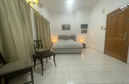 Apartment - 1 Bathroom for rent in Al Hamriya - Bur Dubai - Dubai