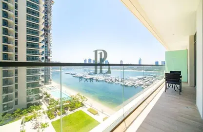 Apartment - 1 Bedroom - 1 Bathroom for sale in Marina Vista - EMAAR Beachfront - Dubai Harbour - Dubai