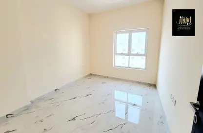 Apartment - 2 Bedrooms - 2 Bathrooms for rent in Muwailih Building - Muwaileh - Sharjah