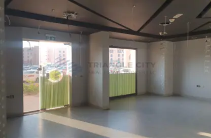 Shop - Studio - 1 Bathroom for rent in Persia Cluster - International City - Dubai