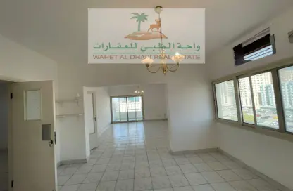 Apartment - 3 Bedrooms - 3 Bathrooms for rent in Al Majaz 1 - Al Majaz - Sharjah