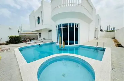 Villa - 5 Bedrooms - 6 Bathrooms for rent in Jumeirah 1 Villas - Jumeirah 1 - Jumeirah - Dubai