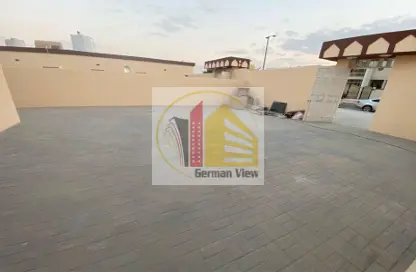 Apartment - 3 Bedrooms - 3 Bathrooms for rent in Baniyas - Abu Dhabi