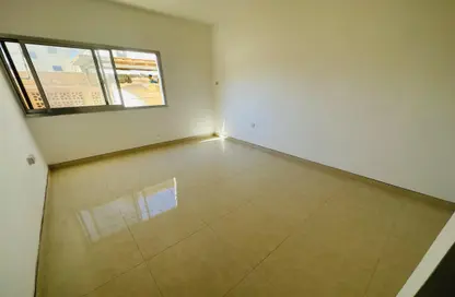 Empty Room image for: Villa - 1 Bedroom - 1 Bathroom for rent in Al Muroor Building - Sultan Bin Zayed the First Street - Muroor Area - Abu Dhabi, Image 1