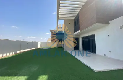 Villa - 4 Bedrooms - 5 Bathrooms for sale in West Yas - Yas Island - Abu Dhabi