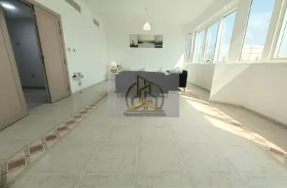 Apartment - 3 Bedrooms - 3 Bathrooms for rent in Khalifa Street - Abu Dhabi