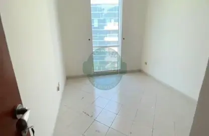 Apartment - 2 Bedrooms - 3 Bathrooms for rent in Hub Canal 2 - Hub-Golf Towers - Dubai Sports City - Dubai