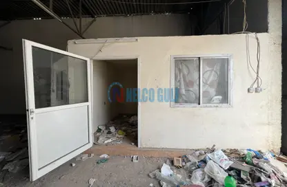 Warehouse - Studio - 1 Bathroom for rent in M-37 - Mussafah Industrial Area - Mussafah - Abu Dhabi