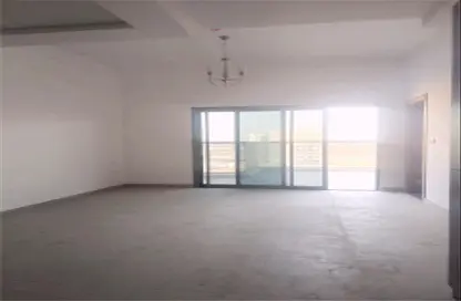 Apartment - 1 Bathroom for rent in Al Warsan 4 - Al Warsan - Dubai