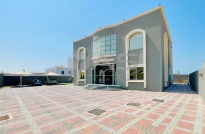 Villa - 5 Bedrooms - 6 Bathrooms for sale in Al Riffa - Ras Al Khaimah