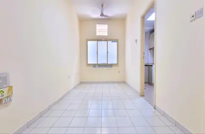 Apartment - 1 Bathroom for rent in Al Hamriya - Bur Dubai - Dubai