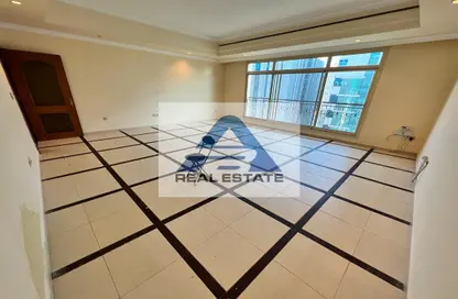 Apartment - 3 Bedrooms - 4 Bathrooms for rent in Delma Street - Al Mushrif - Abu Dhabi