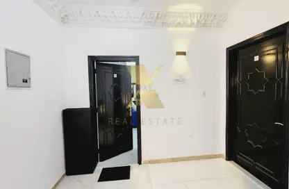 Apartment - 1 Bathroom for rent in Al Mushrif - Abu Dhabi